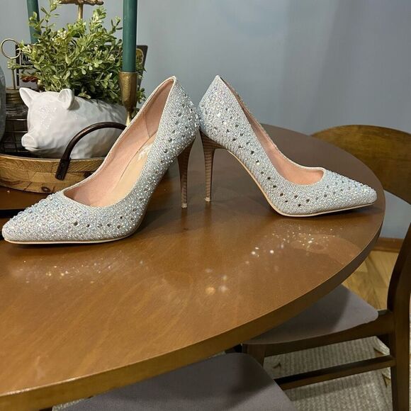 Forever 21 rhinestone studded 4” heels pointed toe size 8.5 - Picture 4 of 7
